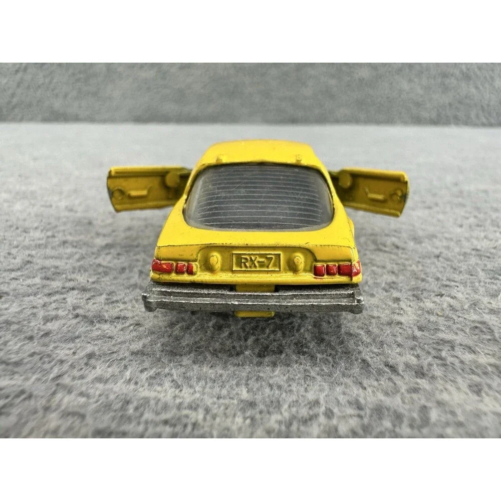 ROAD CHAMPS Die Cast #41 Mazda RX7 Black Car T5